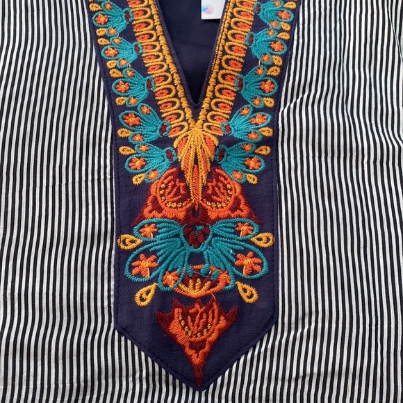 V-Neck Halter Embroidered Dress - Picture 5 of 8